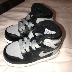 Toddler Air Jordan 1 Retro Shadow Size 6C